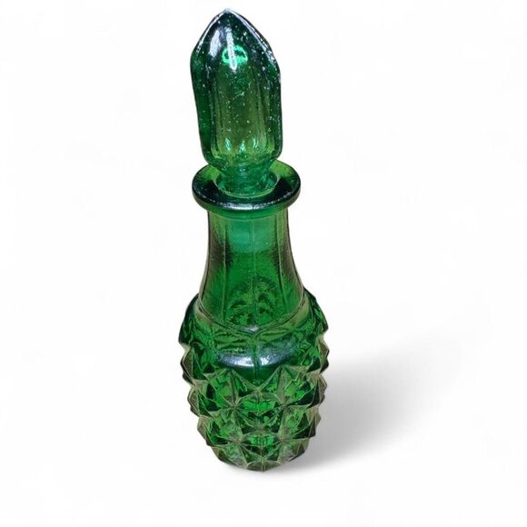 VTG Emerald Green Cut Glass Cruets W/ Stoppers Set of 2 Oil Vinegar - Picture 3 of 10